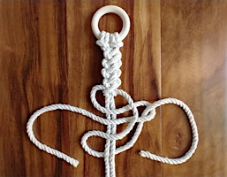 Macrame a plant hanger | Siren Song Fleece Works