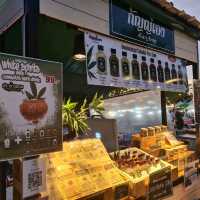ตลาดนัดชิลล์วา ภูเก็ต

(Chillva Market)