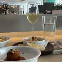 호캉스엔 해피아워! 안다즈는 버블앤바이츠🥂