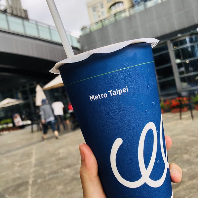 路易莎x北捷聯名💙大安森林公園站～來杯冰咖啡吧！☕️