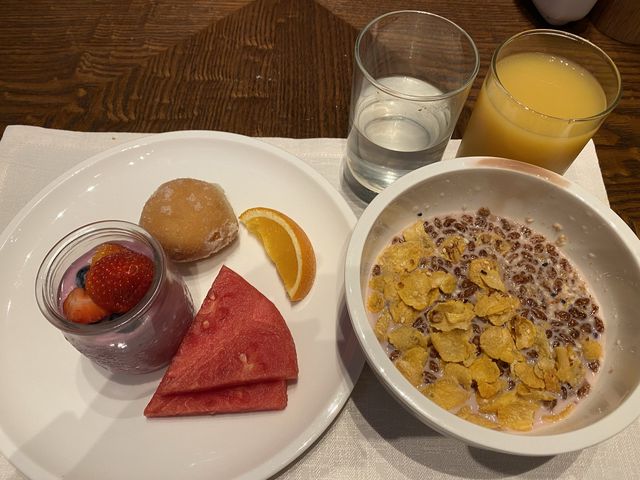 Kempinski’s Breakfast Smorgasbord ❤️