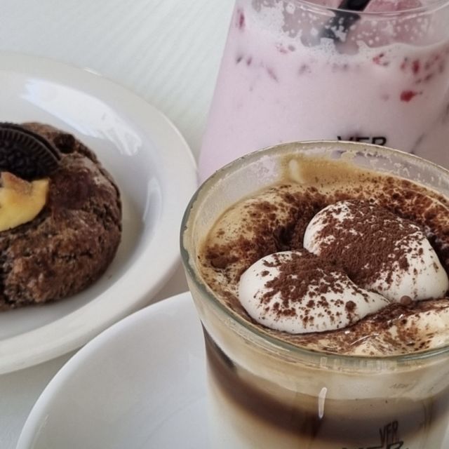 시그니처 메뉴가 맛있는 하남카페 [버전]