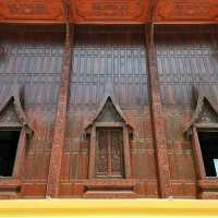 วัดอ่าวน้อย ____พระอุโบสถไม้สักทอง____