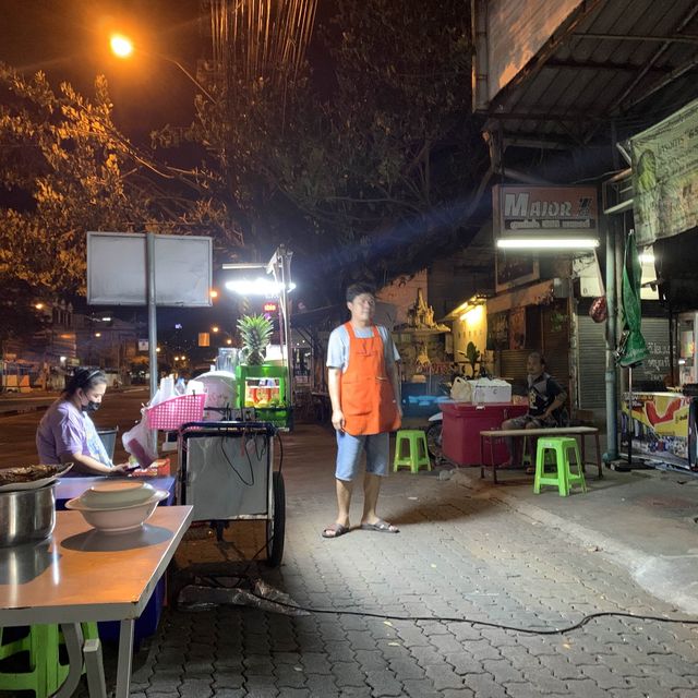 Street Food in Lasalle Bangna in the Midnight 🌝