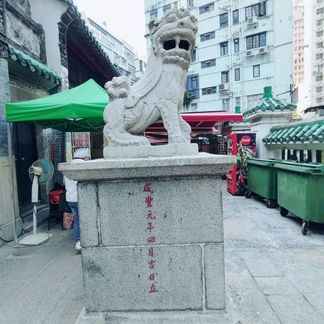 中西文化滙聚的荷李活道