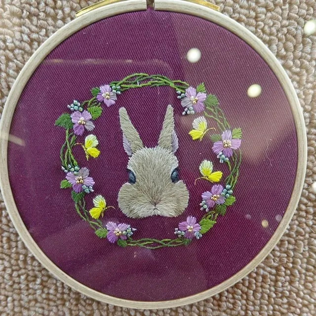 復古的刺繡圖案特展！美麗雅典，肥兔豐年！