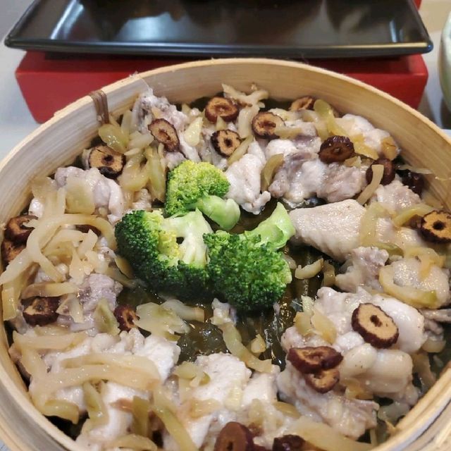 【辣蟹青蛙：大大隻黑白胡椒蟹】