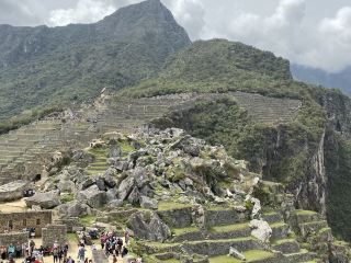 Machu Pichu is one of the Wonder of world. It is located in Peruvian Andes. It is knows for its stone walls without the mortar. It is considered citadel made by Incas and have many religious buildings in the complex. It was first discovered by German adventure and later opened for tourists. It is also known as Lost City of Incas. Machu Pichu can be easily visited from Cusco and there are multiple ways to reach Machu Pichu. You can hike or take bus to reach up to Machu Pichu Citadel. Machu Pichu looks absolute beautiful and do justice to its seven Wonder of world title. #machupicchu #wonderland #cusco #travellocal #inca #touristattraction #peru #southisland