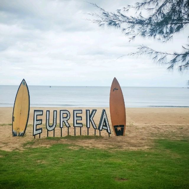 EUREKA  BEACH CAFE' HUAHIN 