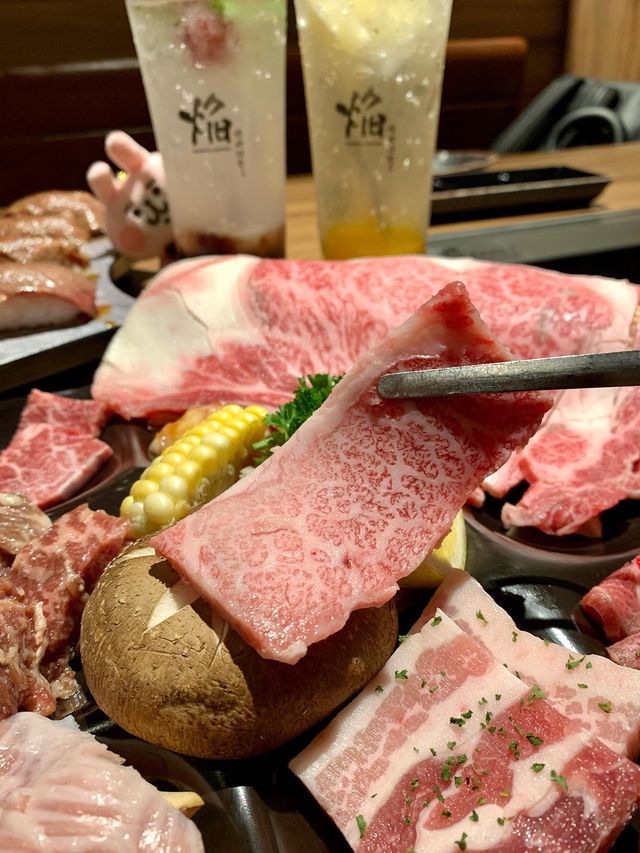 【 ✨ 屯門高質日式燒肉店 吸睛火炙和牛壽司🔥 入口即溶❤️】