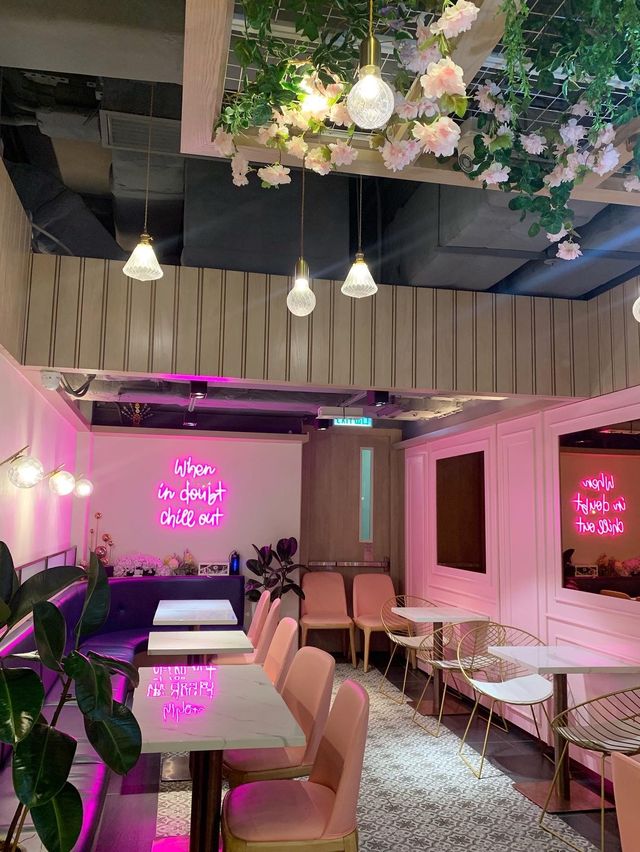 【💗香港銅鑼灣粉紅色花花主題cafe🌸慶生打卡一流✨】