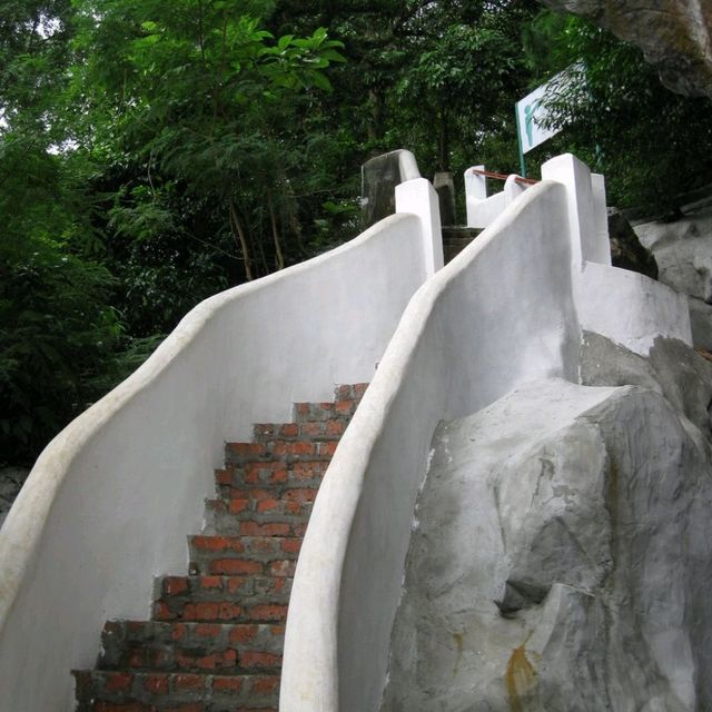 Perak Tong Cave Temple