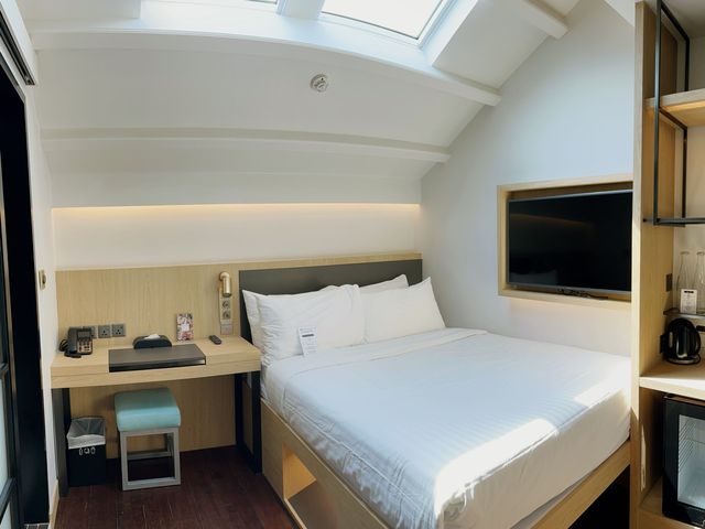 Kesa House — Deluxe Room 🌌 