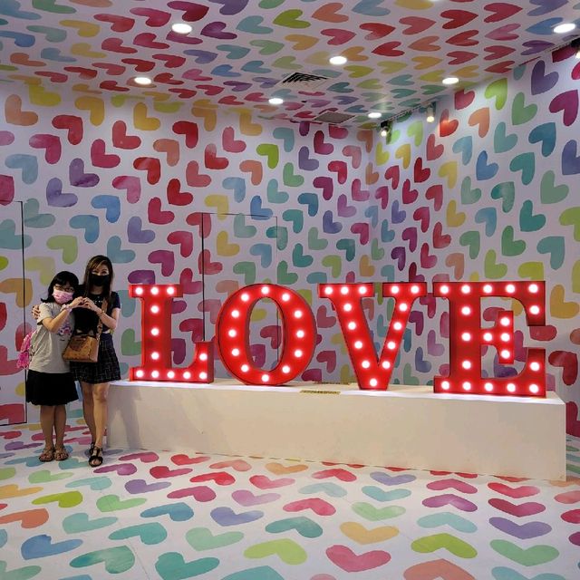 Instagramable photo spot around Suntec City