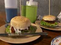 dislam กับข้าวยำเพียง 10 บาทเท่านั้น!!