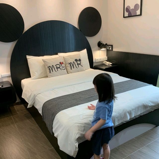The Tree Hotel Mickey Mouse Suite, Muar