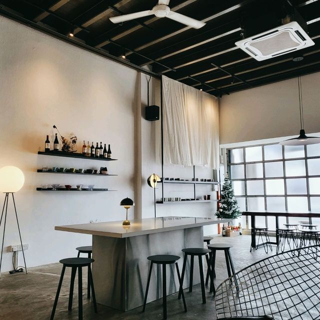 Aesthetically Stunning Monbléu Cafe