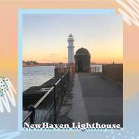 在浪漫燈塔NewHaven Lighthouse欣賞迷人的夕陽