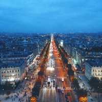 Explore Paris! 🎉