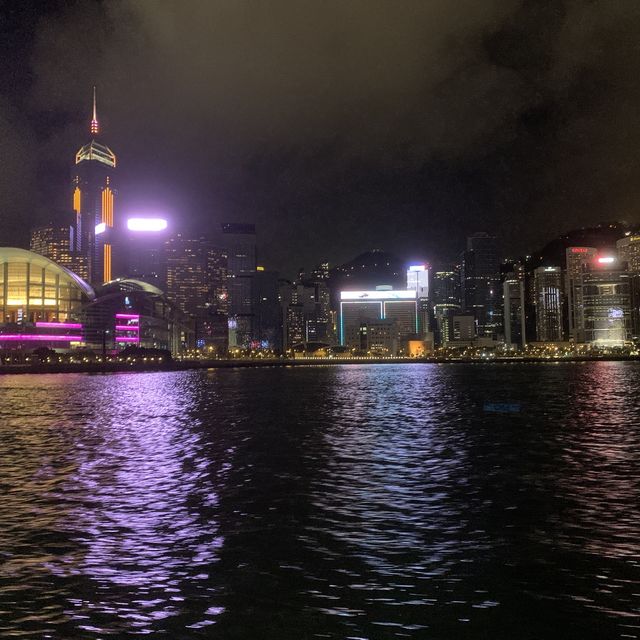 夜遊灣仔海濱長廊