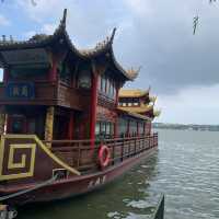 Walk around the West Lake