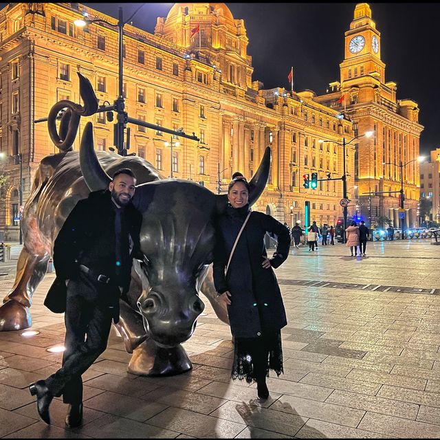 An evening Walk at the Bund - Shanghai 