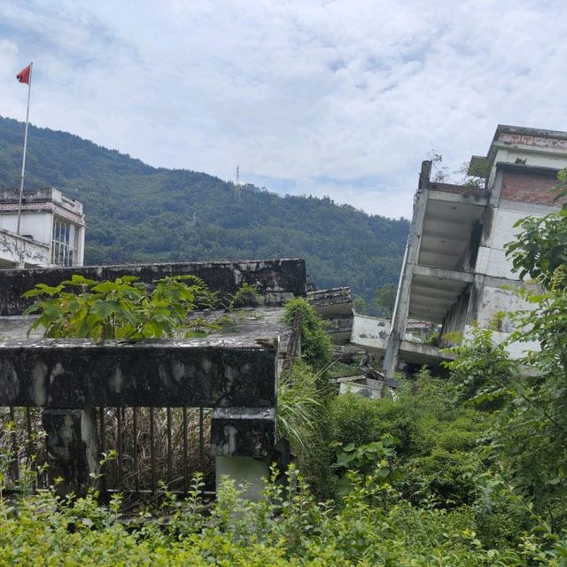 Earthquake memorial and ruins near Chengdu