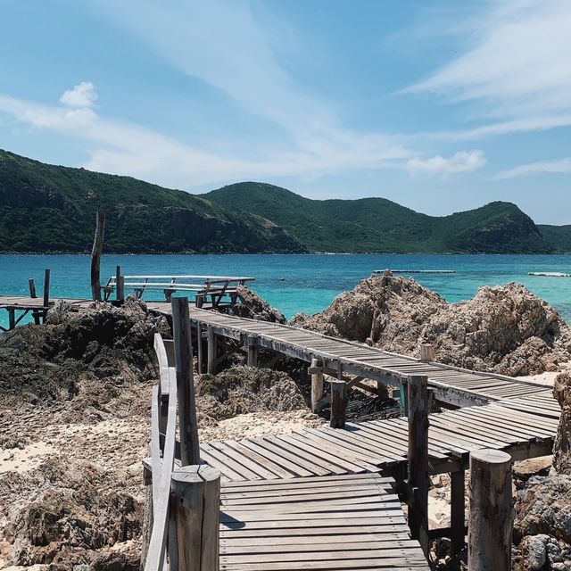 เกาะลับๆฟิลเมืองนอก