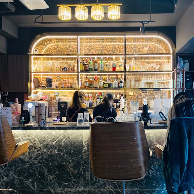 旺角型格Cafe☕️特色酒吧櫃打卡一流 