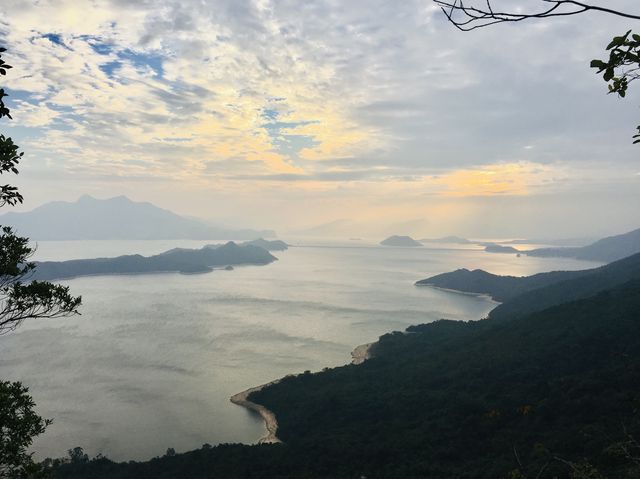 環湖出咀摸鬼手