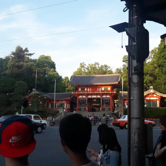 八坂神社的日與夜