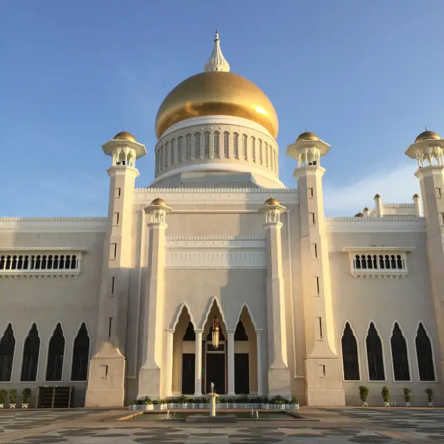 Beautiful Mosque in Brunei 