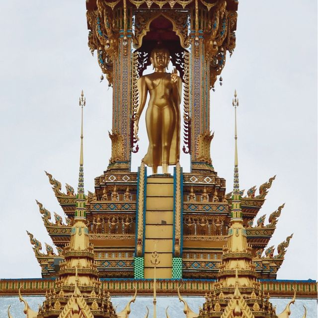 วัดท่าซุง ชมวิหารแก้ว ตื่นตาปราสาททองคำ