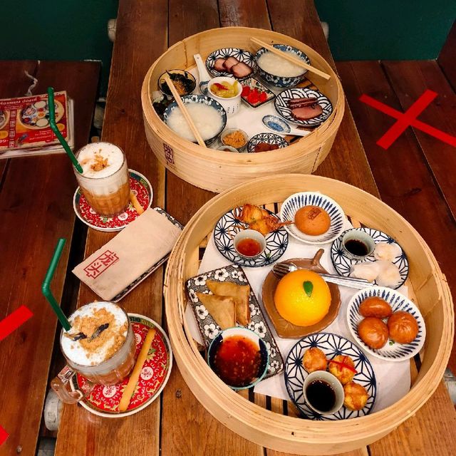 Lhong Tou Cafe (หลงโถว คาเฟ่) เยาวราช 