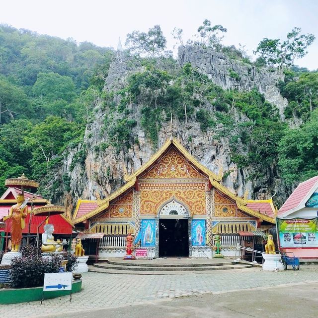 วัดพุทธสถานถ้ำปลา

🙏🙏