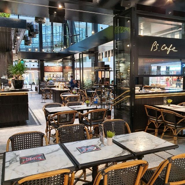 PS. Cafe Raffles City