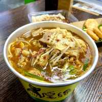 [VV尾線］- 自選味道嘅米線😃 