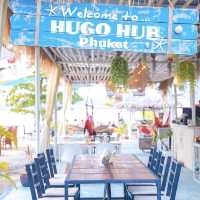 Hugo Hub Phuket เป็นร้าน สไตล์ funky bali style 