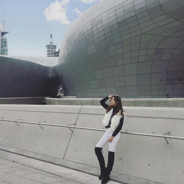 Lạc bước tại Dongdaemun Design Plaza🗼