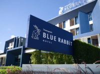 โรงแรม blue rabbit hotel