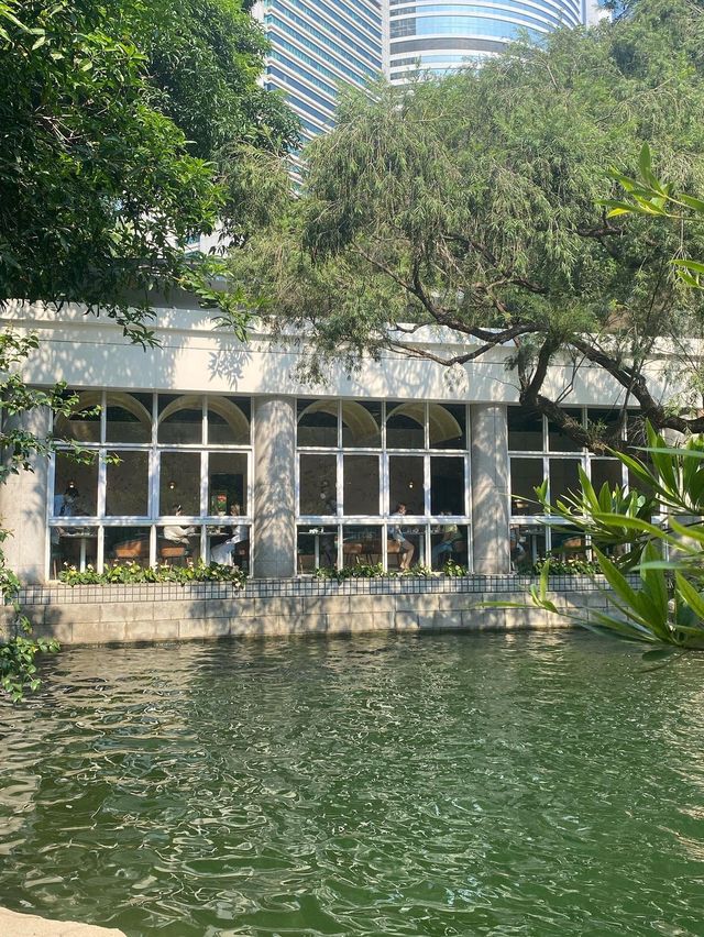歐陸風湖畔餐廳