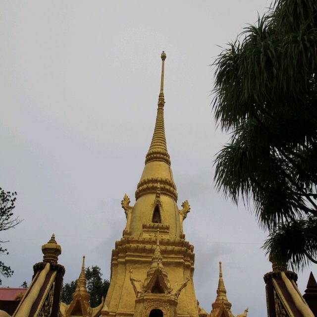 วัดราชธรรมาราม (วัดพระธาตุศิลางู)​