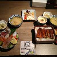 來到『初鰻』彷彿置身日本居酒屋