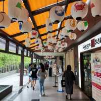 2 Story Shopping and Dining Heaven