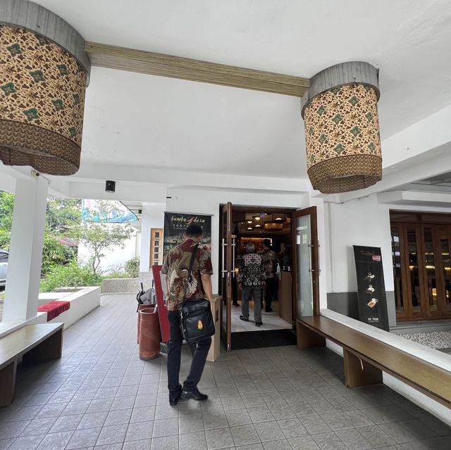 ร้านอาหารอร่อย Bumbu Desa ยอกยาการ์ตา 
