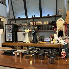 Gray 18 Cafe User Photo