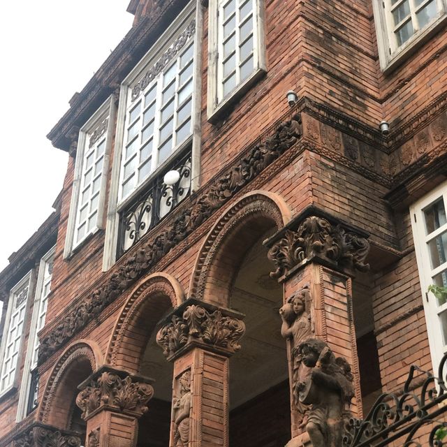 Las Casas Filipinas de Acuzar