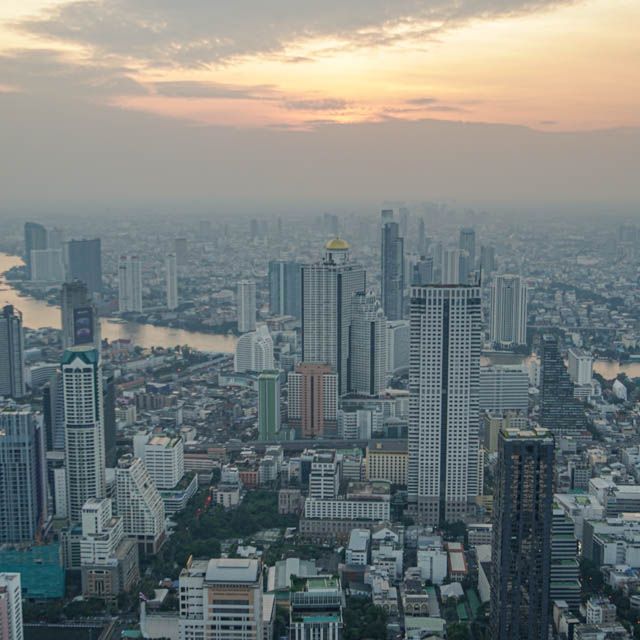 태국 방콕의 풍경이 한눈에 들어오는 마하나컨 킹
