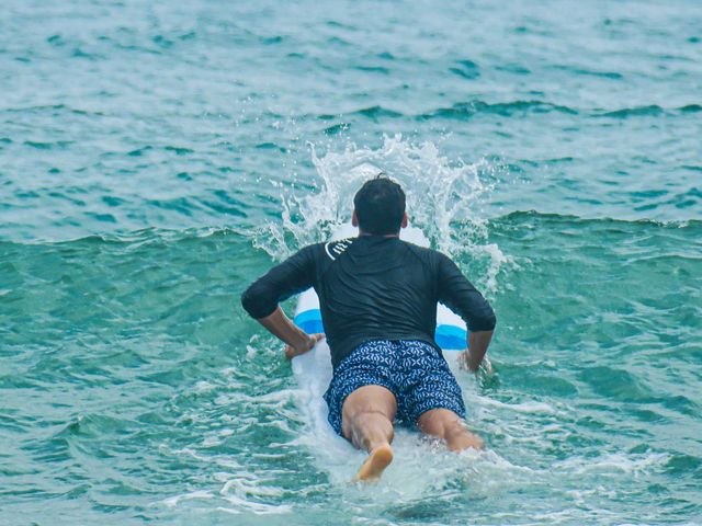 Surfing 🏄‍♂️ @MARRIOTT Xiangshui Bay 🌊