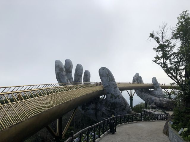 Sun World and Golden Bridge - Ba Na Hills 